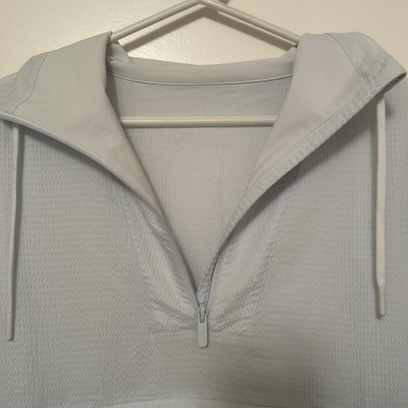 Lululemon Pack Light Pullover in Almost Blue - Picture 5 of 6